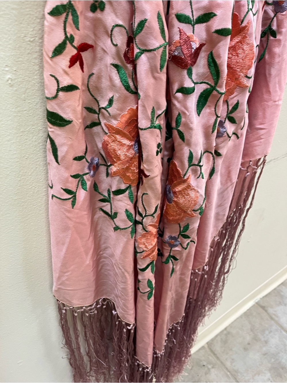 Embroidered Silk Piano Scarf or Ladies Shawl - Picture 5 of 6